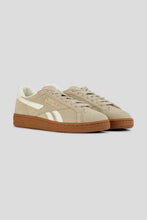 Load image into Gallery viewer, Women&#39;s Club C Grounds UK &#39;Classic Beige / Gum&#39;