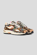 Cargar imagen en el visor de la galería, Saucony x Westside Gunn Grid Jazz 9 'Awesome God'