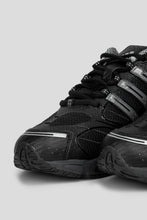 Load image into Gallery viewer, Women&#39;s Ozweego Pro &#39;Core Black&#39;