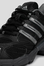 Load image into Gallery viewer, Women&#39;s Ozweego Pro &#39;Core Black&#39;