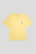 Load image into Gallery viewer, Queenhead Logo Tee 'Yolk'
