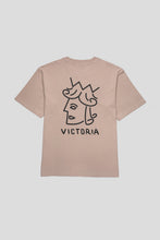 Cargar imagen en el visor de la galería, Victoria Queenhead Logo Tee 'Cement'