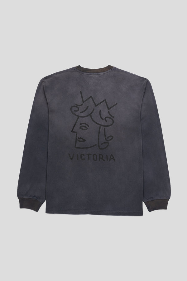 Victoria Sunfaded Queenhead Longsleeve Tee 'Faded Black'