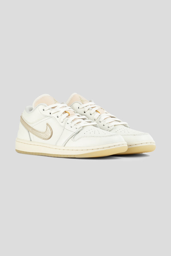 Women's Air Jordan 1 Low SE 'Metallic Team Gold'
