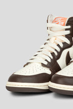 Load image into Gallery viewer, Women's Air Jordan 1 Retro High OG 'Baroque Brown &amp; Sail'