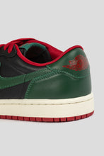 Load image into Gallery viewer, Women&#39;s Air Jordan 1 Low OG &#39;Black &amp; Gorge Green&#39;