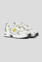 Load image into Gallery viewer, Women's 530 'Silver Metallic / Sea Salt'