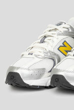 Load image into Gallery viewer, Women's 530 'Silver Metallic / Sea Salt'