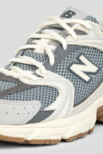 Load image into Gallery viewer, Women's U530SUB 'Raincloud / Castlerock'