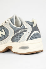 Load image into Gallery viewer, Women's U530SUB 'Raincloud / Castlerock'