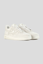 Load image into Gallery viewer, Women's Air Force 1 '07 'Light Orewood Brown'