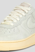 Load image into Gallery viewer, Women&#39;s Air Force 1 &#39;07 &#39;Sail &amp; Muslin&#39;