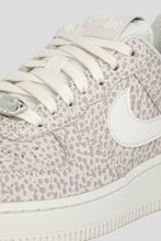 Load image into Gallery viewer, Women&#39;s Air Force 1 &#39;07 PRM &#39;Safari Phantom&#39;