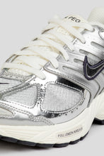 Load image into Gallery viewer, Women&#39;s Air Pegasus 2005 &#39;Chrome&#39;