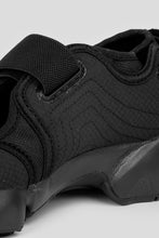 Load image into Gallery viewer, Women's Air Rift Breathe 'Black'