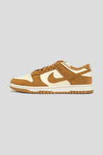 Load image into Gallery viewer, Women&#39;s Dunk Low &#39;Flax Suede&#39;