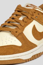 Load image into Gallery viewer, Women&#39;s Dunk Low &#39;Flax Suede&#39;