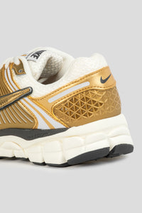 Women's Zoom Vomero 5 'Metallic Gold'