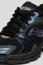 Load image into Gallery viewer, Women's ProGrid Triumph 4 'Chroma Black'