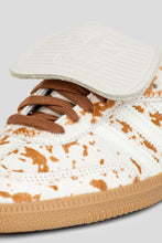 Load image into Gallery viewer, Women's Samba Long Tongue 'White Cow Print'