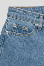 Cargar imagen en el visor de la galería, Pantalones Cortos Maggie Stone para Mujer 'Azul'