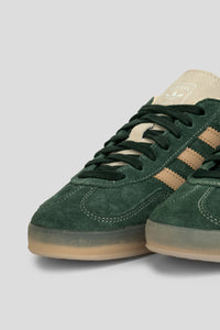 Gazelle Indoor 'Shadow Green / Warm Sandstone'