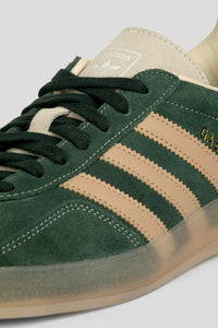 Gazelle Indoor 'Shadow Green / Warm Sandstone'