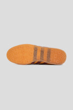 Load image into Gallery viewer, Women's Gazelle Lo Pro 'Crew Yellow / Shadow Red'