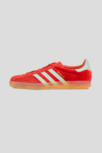 Load image into Gallery viewer, Women&#39;s Gazelle Indoor &#39;Better Scarlet / Hazy Green&#39;