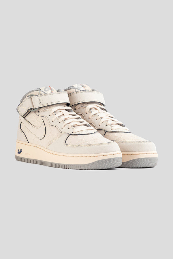 Air Force 1 Mid '07 LX 'Pearl White'