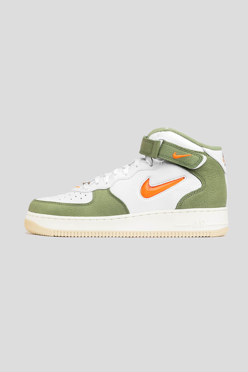 New Nike Air Force 1 Mid '07 QS Shoes Sneakers - Olive Green/ White  (DQ3505-100)