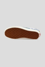 Load image into Gallery viewer, Classic Slip-On 98 DX &#39;Heritage Embroidery&#39;
